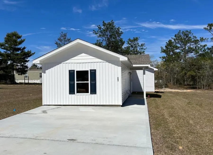 299 E Laurel Lane, Defuniak Springs, FL 32433 - #2