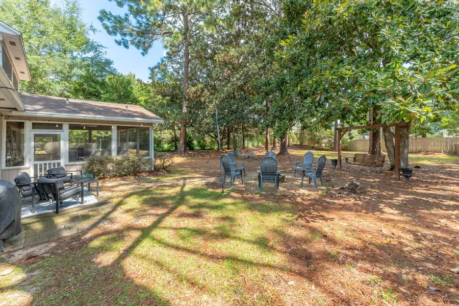 639 E Birkdale Circle, Niceville, FL 32578 - #2
