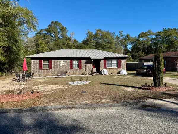 327 Vann Avenue, DeFuniak Springs, FL 32433