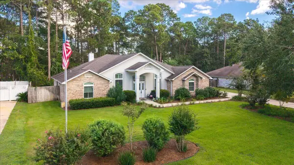 205 Yacht Club Drive, Niceville, FL 32578