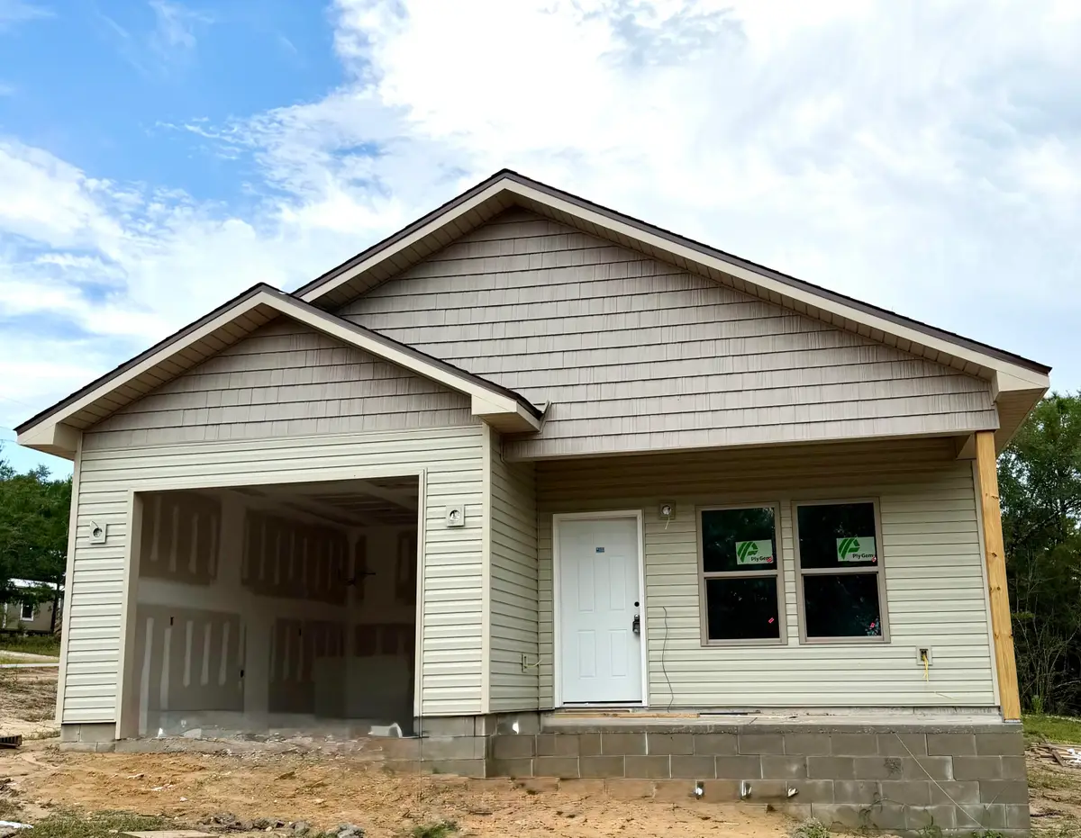 286 Larkspur East Avenue, Defuniak Springs, FL 32433 - #1