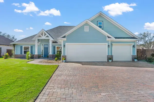1493 E Shores Boulevard, Gulf Breeze, FL 32563