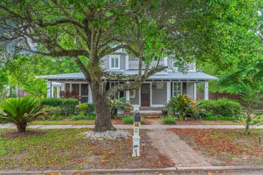54 Plateau Avenue, Defuniak Springs, FL 32435 - #2