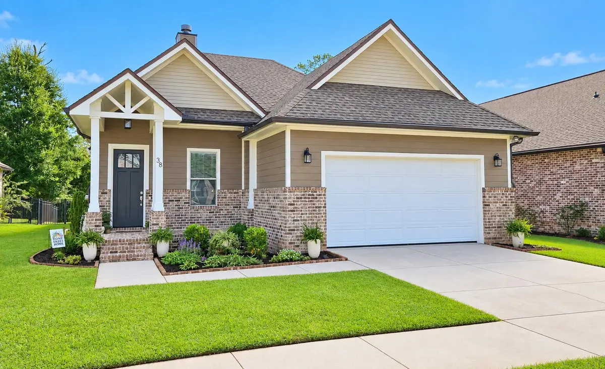 38 Oaktree Boulevard, Freeport, FL 32439 - #1