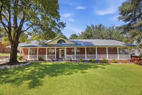 111 Arapaho Trail, Crestview, FL 32536