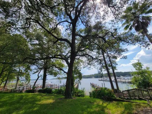 104 Regatta Drive #104, Niceville, FL 32578