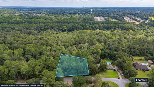 2624 Pleasant Valley Drive, Cantonment, FL 32533
