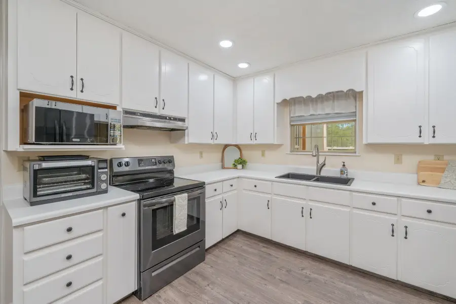 727 Wrights Creek Road, Caryville, FL 32427 - #3