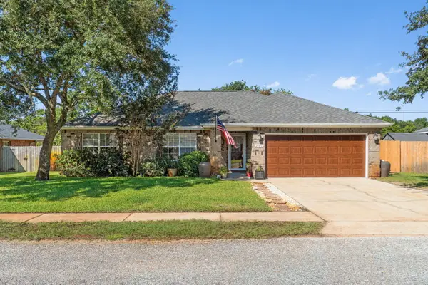 2073 Bella Breeze Court, Navarre, FL 32566