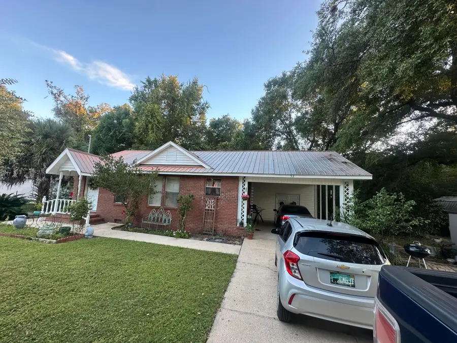 52 E Orange Avenue, Defuniak Springs, FL 32435 - #3