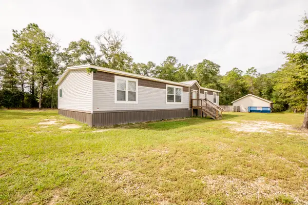 115 W Orange Blossom Avenue, DeFuniak Springs, FL 32433