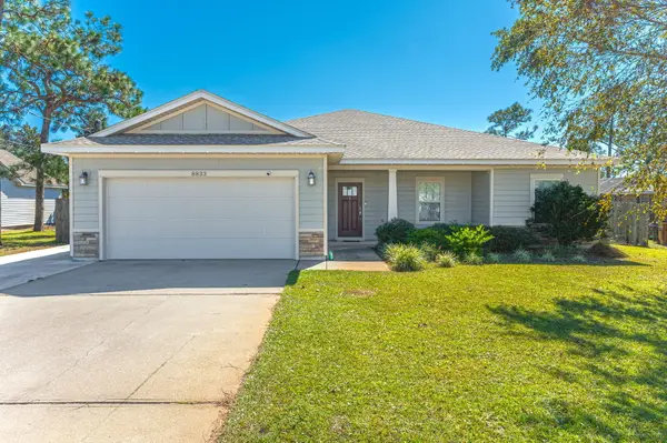 8833 Cagle Drive, Navarre, FL 32566