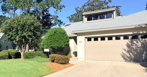 1210 Oakmont Drive #1210, Niceville, FL 32578