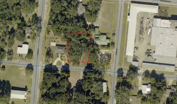96 W Toledo Avenue, DeFuniak Springs, FL 32433