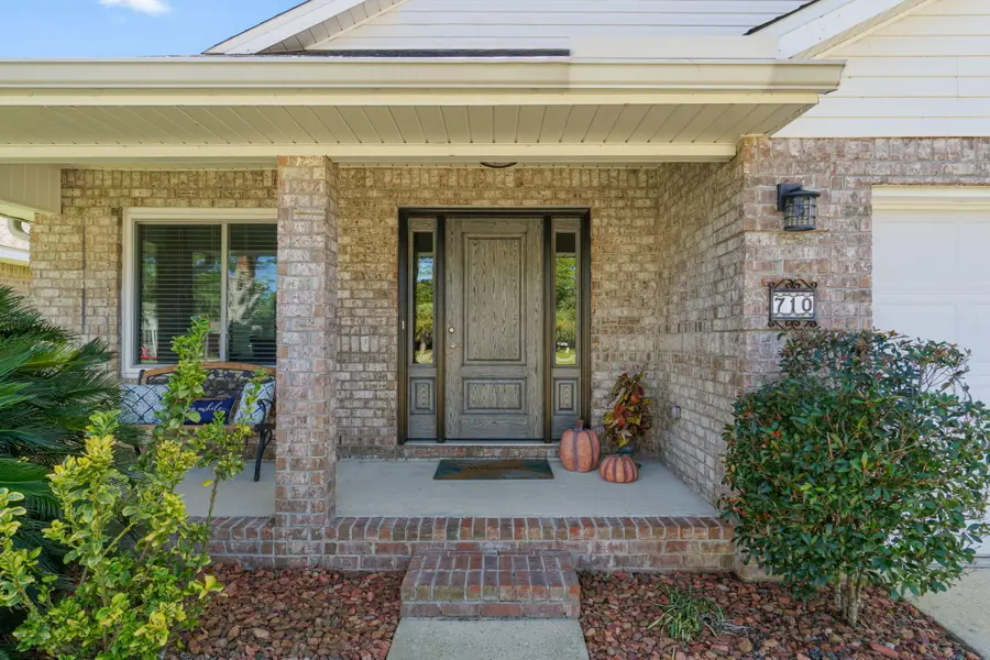710 Marsh Harbor Drive, Mary Esther, FL 32569 - #3