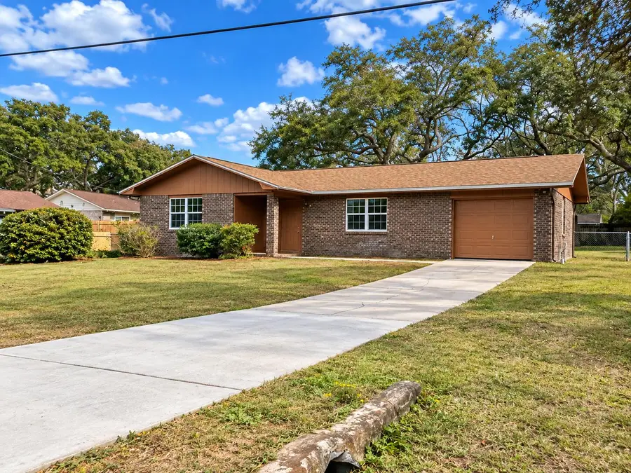 506 N Palm Boulevard, Niceville, FL 32578 - #2