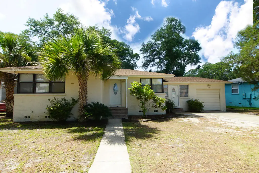 226 NE Beachview Drive, Fort Walton Beach, FL 32547 - Image #1