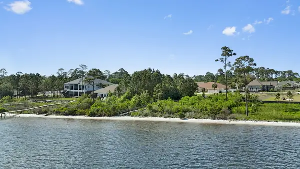 7475 Soundshore Drive, Navarre, FL 32566