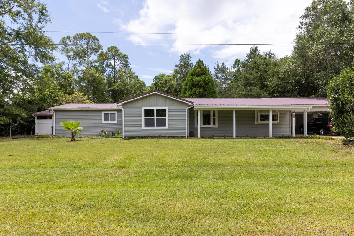 5271 Suwanee Street, Milton, FL 32583 - Image #1