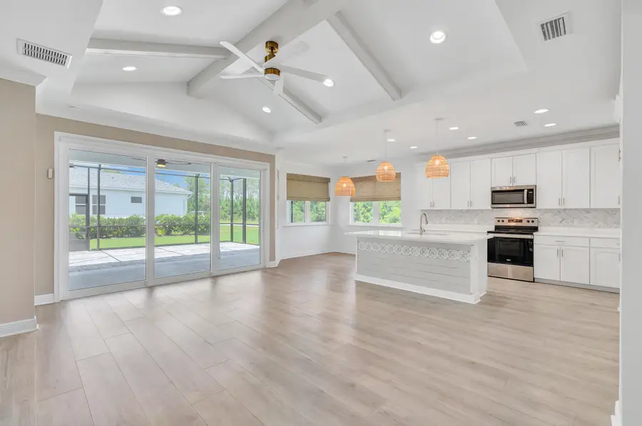 8424 Landshark Boulevard, Panama City Beach, FL 32413 - Image #2