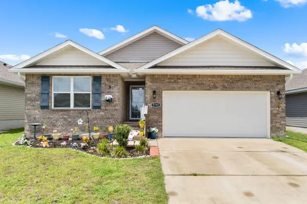 5785 Guinevere Lane, Milton, FL 32583