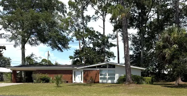 2203 Monument Avenue, Port St. Joe, FL 32456