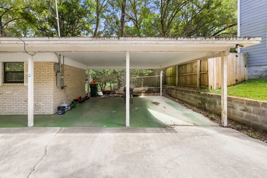 411 Redwood Avenue, Niceville, FL 32578 - Image #2