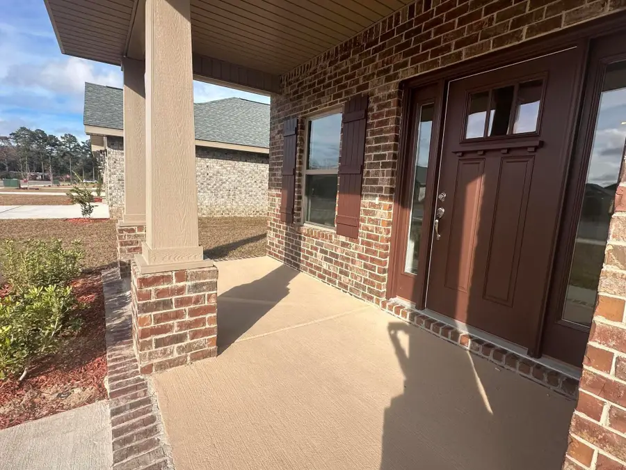 193 Ridgeway Circle, Crestview, FL 32536 - Image #2