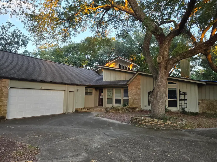 7053 Gandy Dr Drive, Navarre, FL 32566 - Image #2