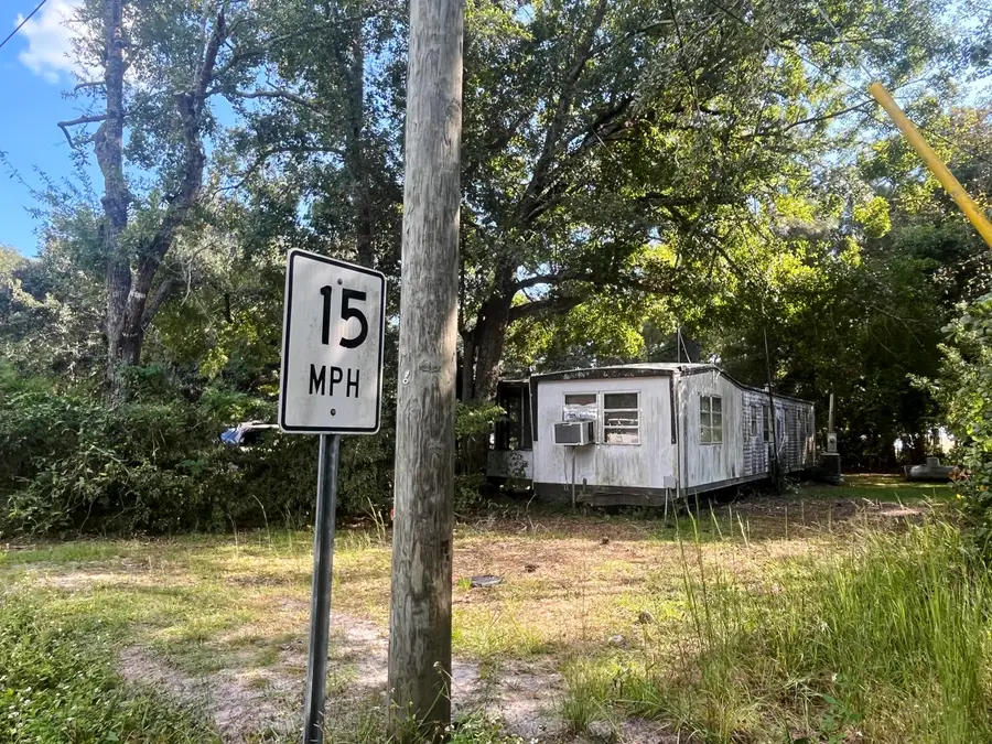 75 Hankins Road, Freeport, FL 32439 - Image #3