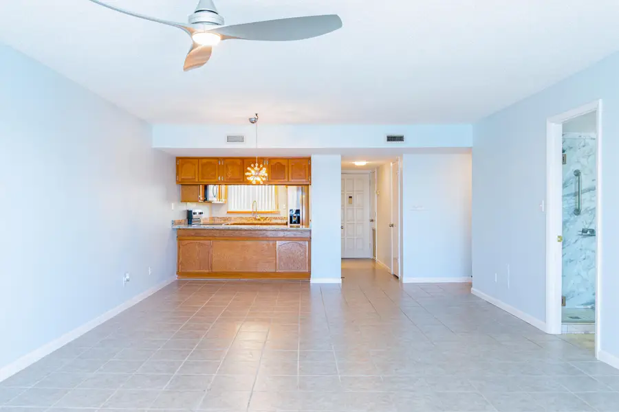 100 Cherry Street #APT 503, Panama City, FL 32401 - Image #2