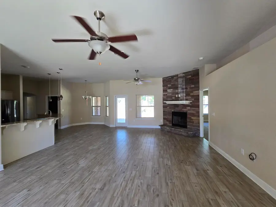 6846 Leisure St Street, Navarre, FL 32566 - Image #2