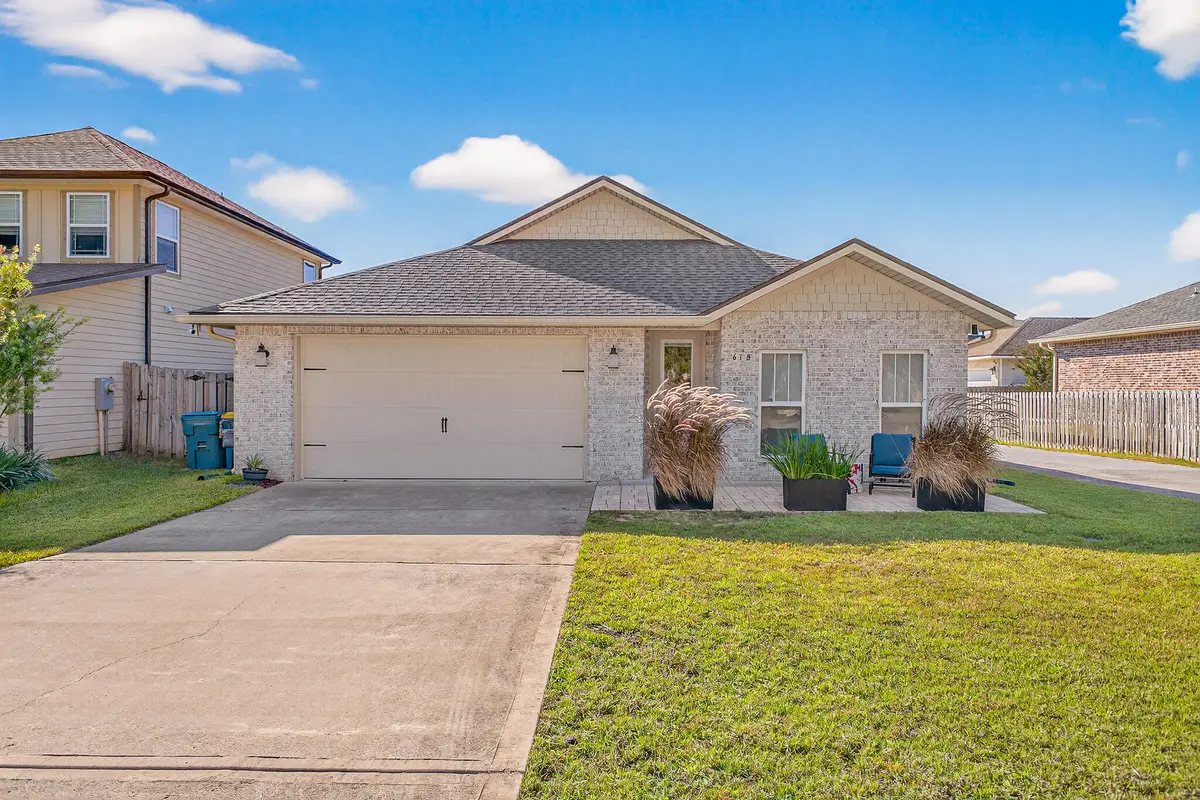 61B 6th Street, Shalimar, FL 32579 - Image #1