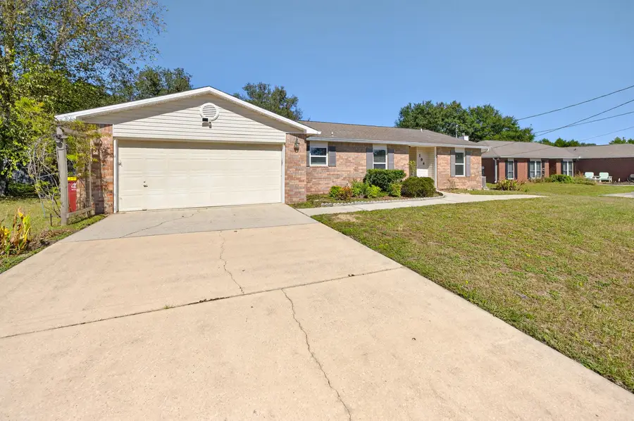 104 Louise Drive, Crestview, FL 32536 - Image #2