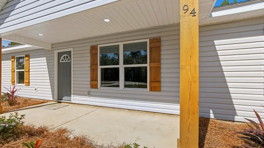94 W Oleander Avenue, Defuniak Springs, FL 32433 - Image #3