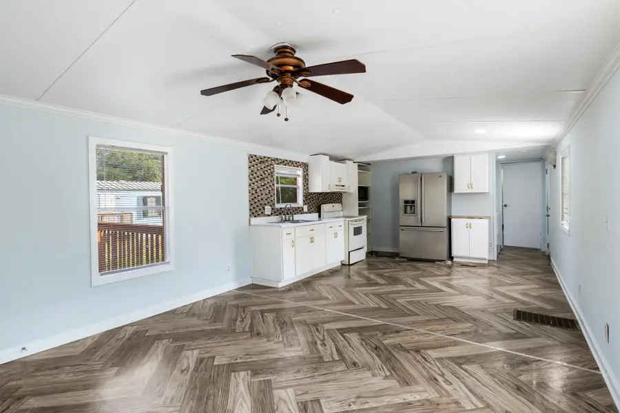 66 E Orange Blossom Avenue, Defuniak Springs, FL 32433 - Image #3