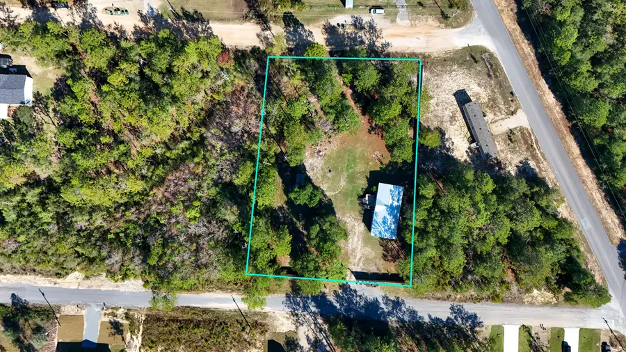 607 E Tiger Lily Ln Lane, Defuniak Springs, FL 32433 - Image #2