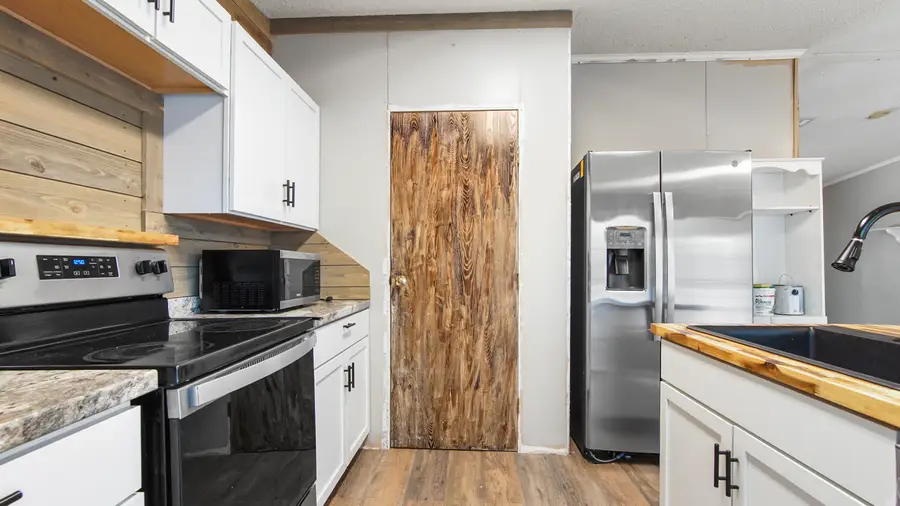 607 E Tiger Lily Ln Lane, Defuniak Springs, FL 32433 - Image #3