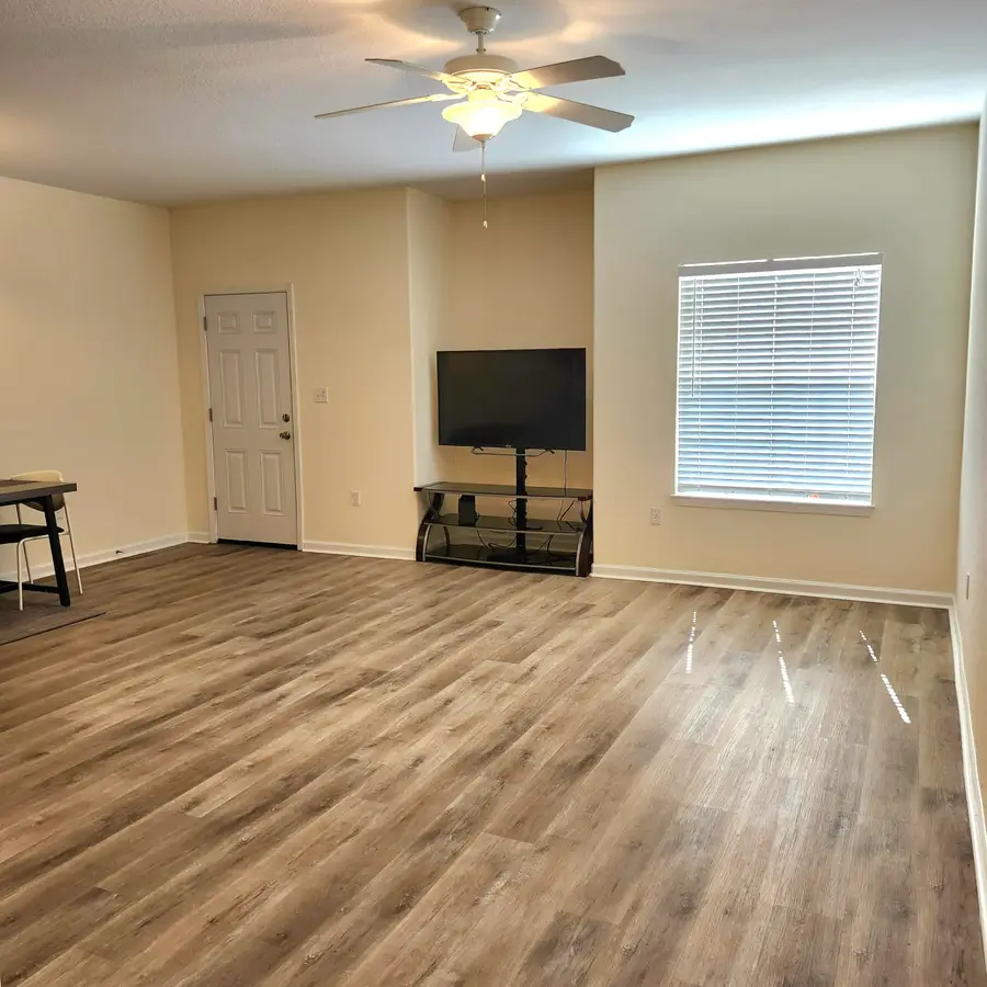 108 Farrah Avenue, Niceville, FL 32578 - Image #2