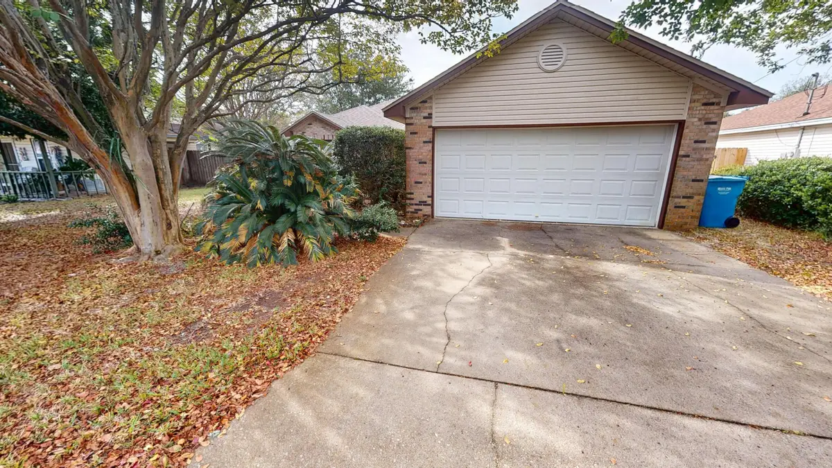 2293 Estate Circle, Navarre, FL 32566 - Image #1