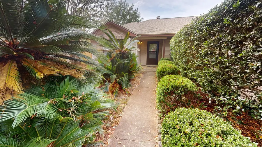 2293 Estate Circle, Navarre, FL 32566 - Image #3
