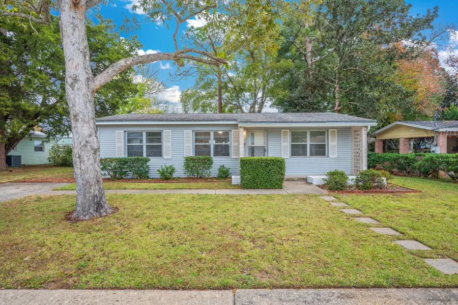 260 Gregory Drive, Mary Esther, FL 32569 - Image #2