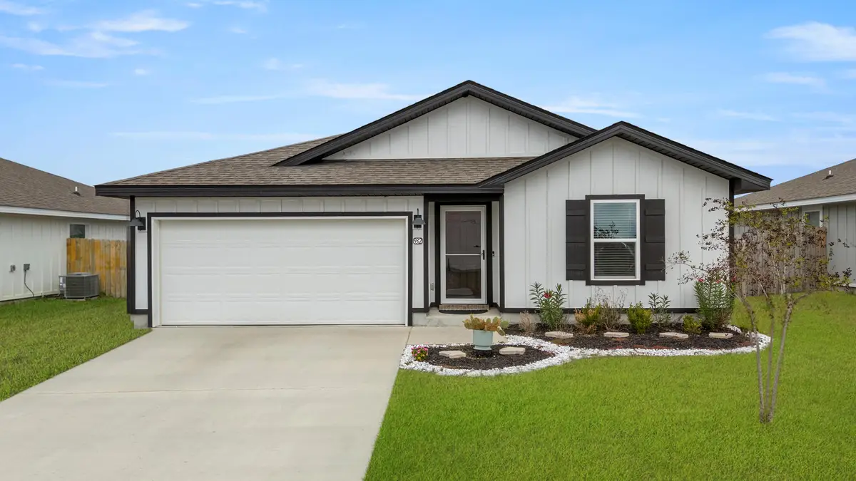 932 Sandbar Loop, Crestview, FL 32539 - Image #1