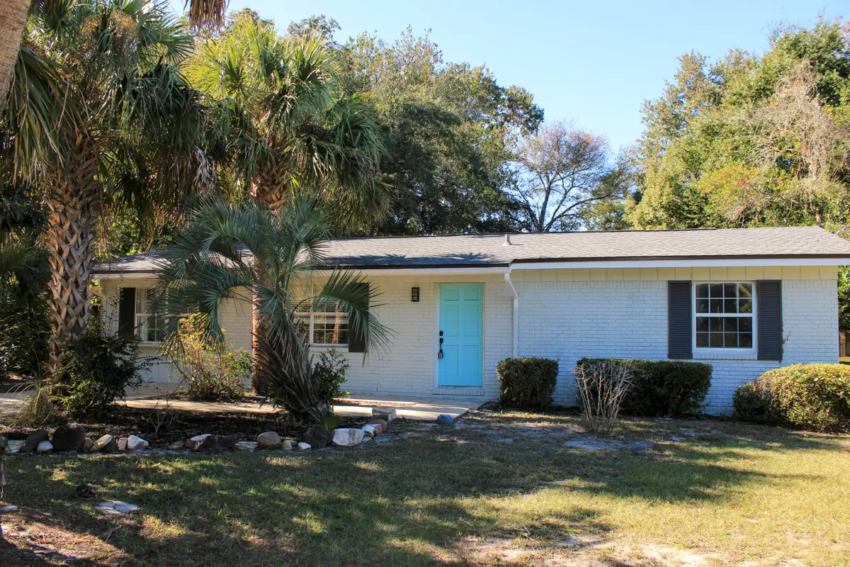 215 NE Buck Drive, Fort Walton Beach, FL 32548 - Image #1