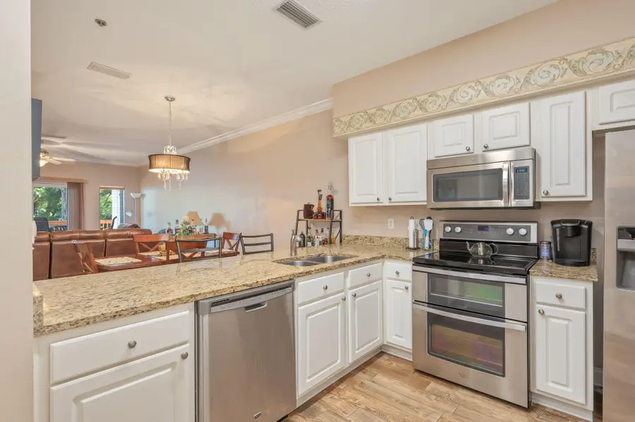 5 Laguna Street #104, Fort Walton Beach, FL 32548 - Image #2