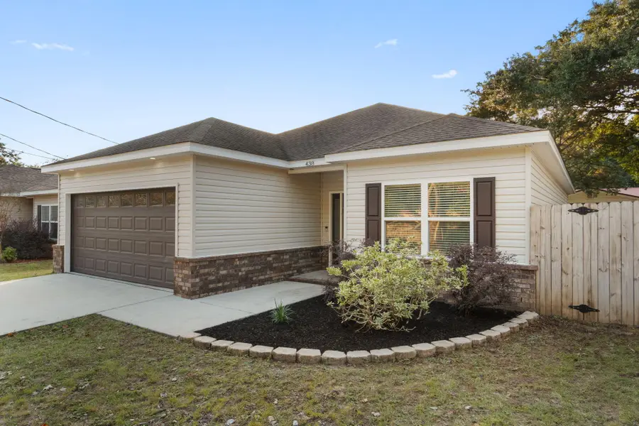 438 Brackin Street, Crestview, FL 32539 - Image #2