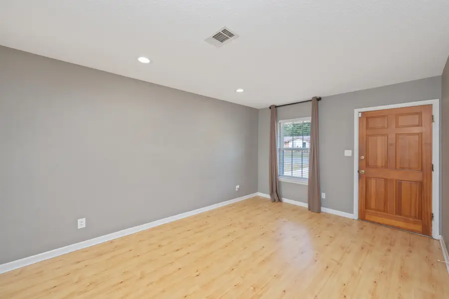 516 Stillwell Boulevard, Crestview, FL 32539 - Image #3