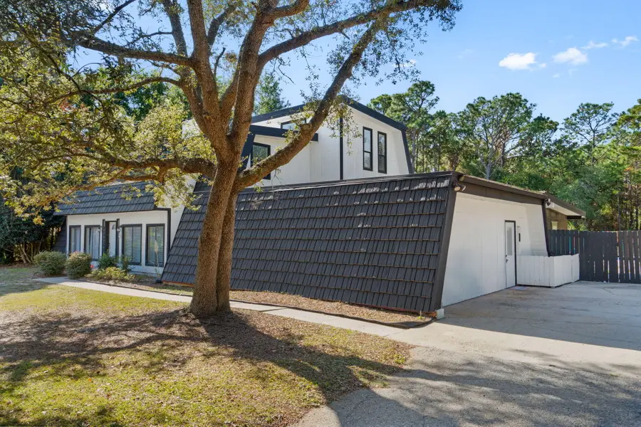 2121 Mar Mar Lane, Navarre, FL 32566 - Image #2