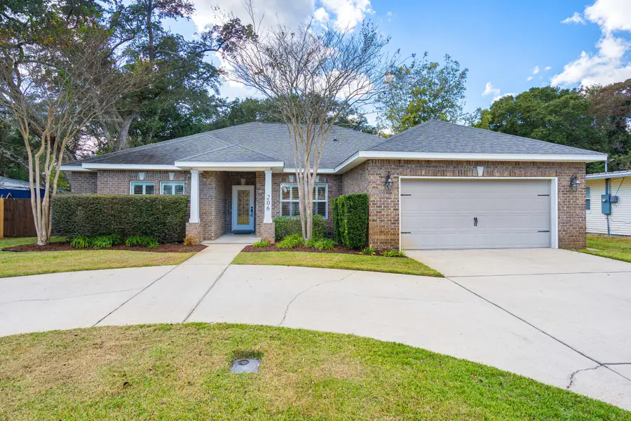 206 Forest Drive, Fort Walton Beach, FL 32547 - Image #2