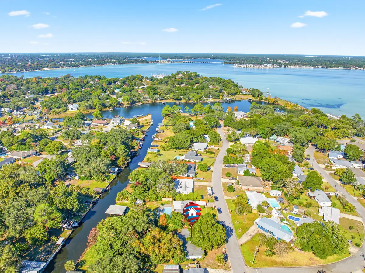 370 NE Gardner Drive, Fort Walton Beach, FL 32548 - Image #1